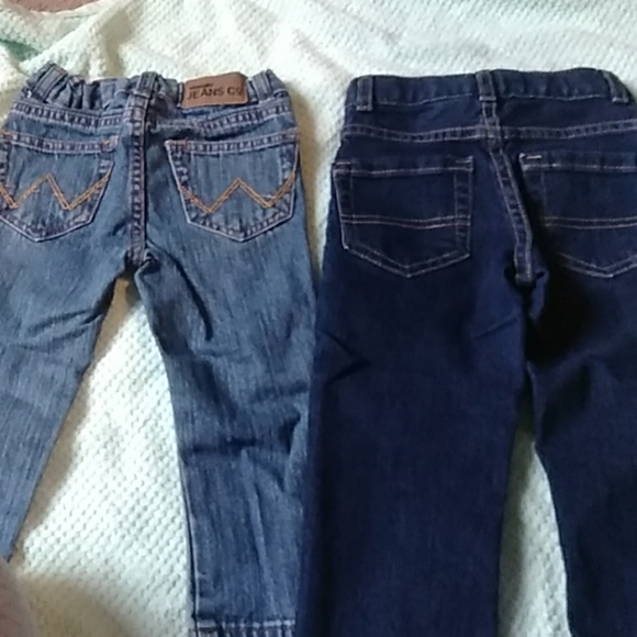 ❗️(removing soon send offers) Jeans 2t - Picture 5 of 6
